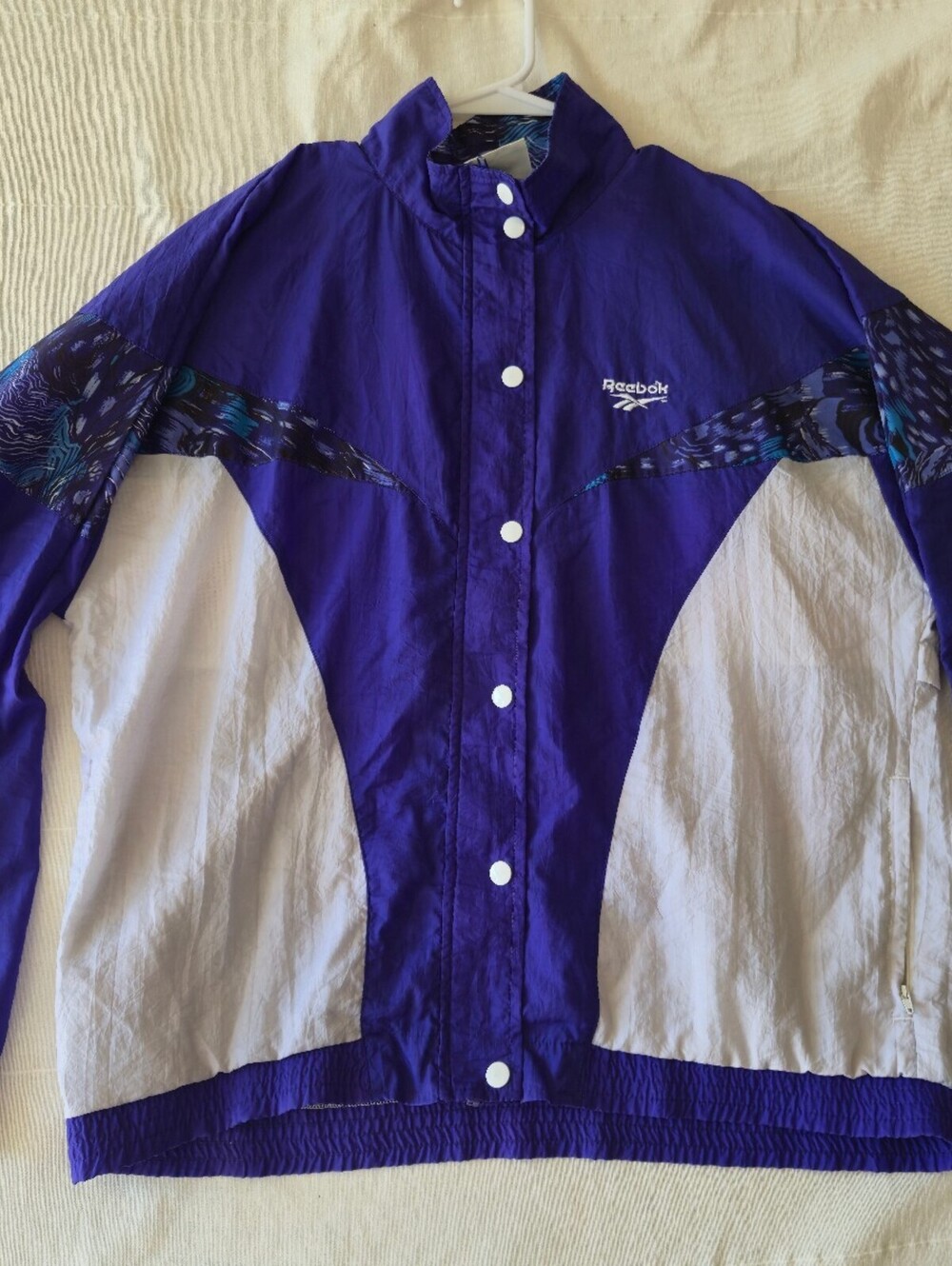 Vintage 90s Streetwear Reebok Purple and White Windbreaker Jacket Large